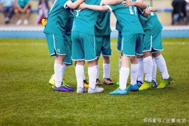 格林回应克莱不能成为球队核心的质疑：他已不再是2017年的自己